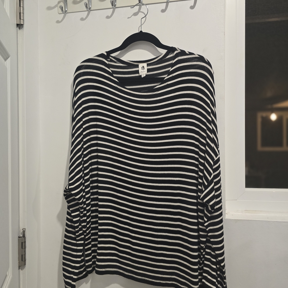 Chic Striped Long Sleeve Top